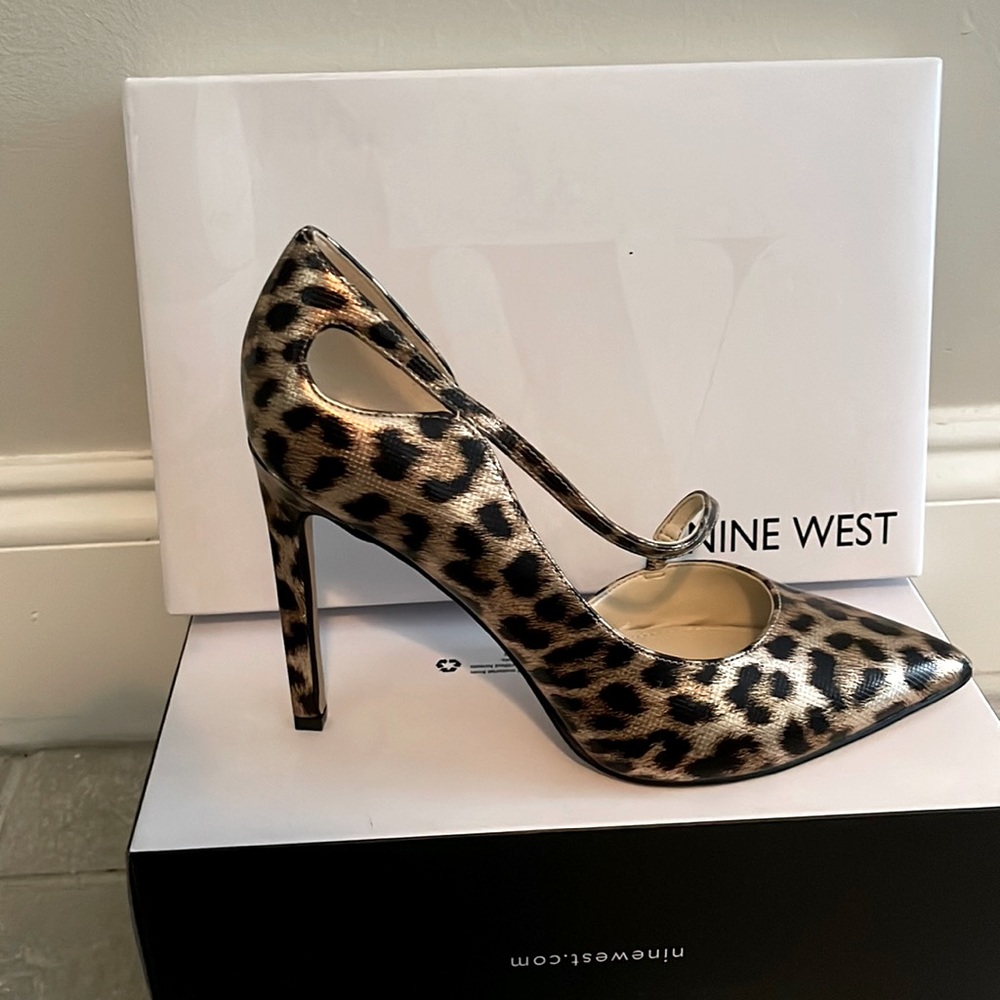 Brand New leopard print Heels